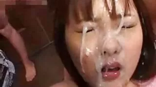 Adria Rae röstib seks porno 18 koos ärimehega.
