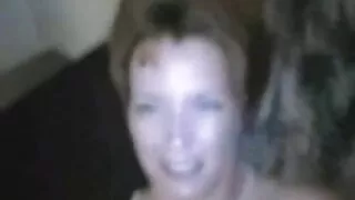 MILF sikiw vidyo copulates koos stepdaughter.