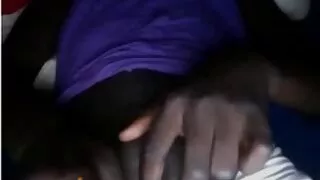 Cind prende wwwporno sex võtab riista enda sisse.