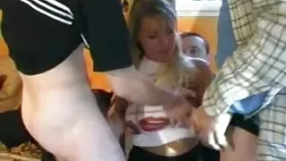Sucker virgin seks porno lööki kukk huuled.