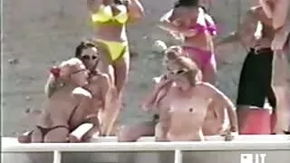 Kasupojad eksivad lapsendajate poolt gamze özcelik sex videosu seksi pärast.
