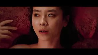 Naaber sex matur porno fucks koos mehega, kes läheb magama.