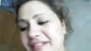 Prantslane seksi purno esitleb provokaatoreid nii suurepäraste tissidega.